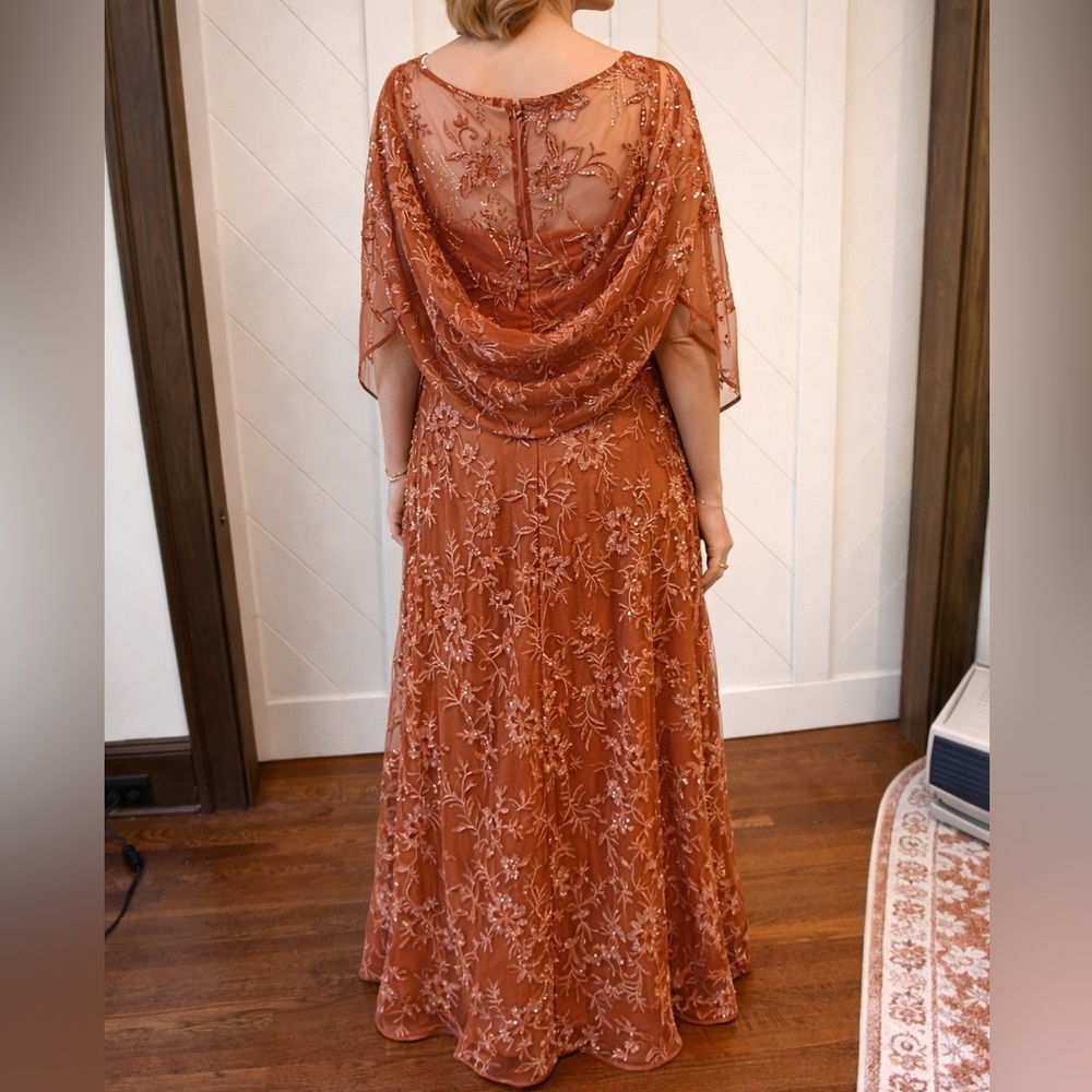 Elegant Long Sleeve Burnt Orange Lace Evening Dress - Picture 2 of 4